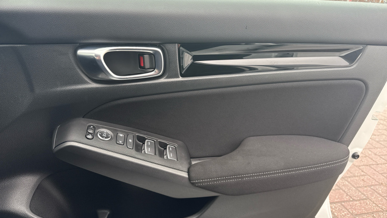 Honda Civic 2.0 eHEV Elegance 5dr CVT Hybrid Hatchback